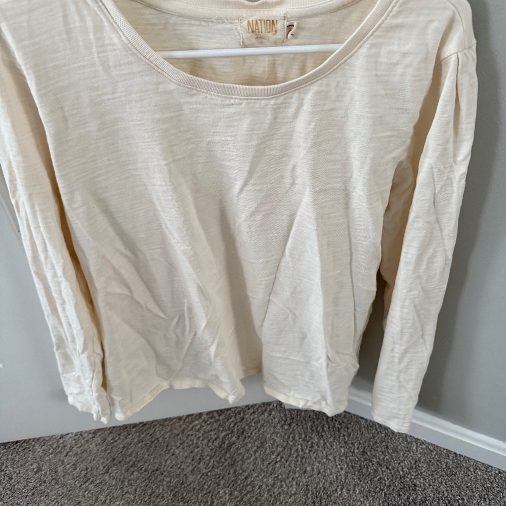 Nation long sleeve puff sleeve tee XL